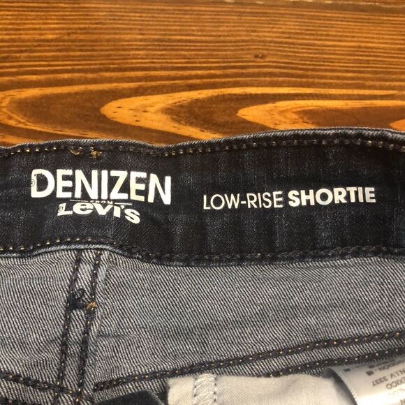 Levi’s Denizen Ladies Low rise Shortie Sixe 1 - Picture 2 of 5